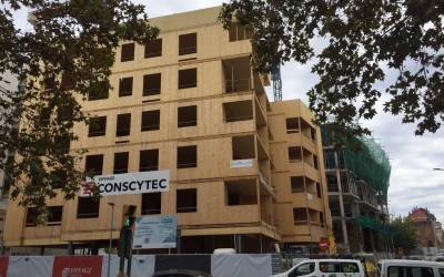 Vista de la façana de l'edifici de fusta de la carretera de Barcelona | Ràdio Sabadell